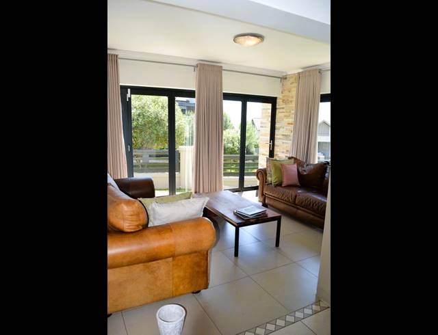 3 BEDROOM PROPERTY TO RENT IN COPPERLEAF ESTATE